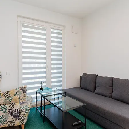 Apartament In With Terrace And Swimming Pool Połąga